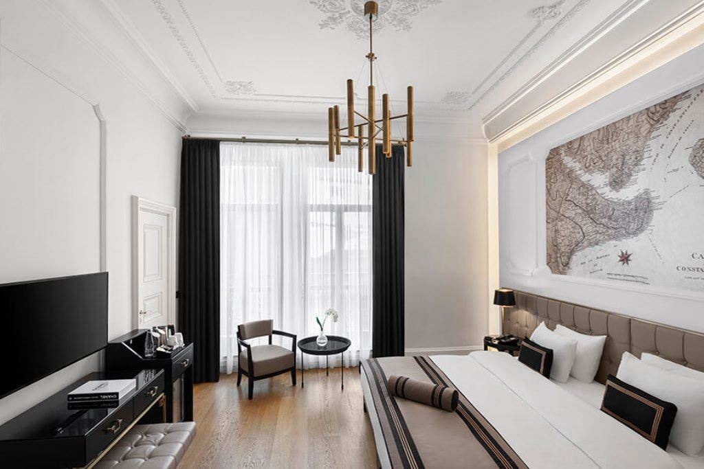 rooms-deluxe-double-room-queen-bed