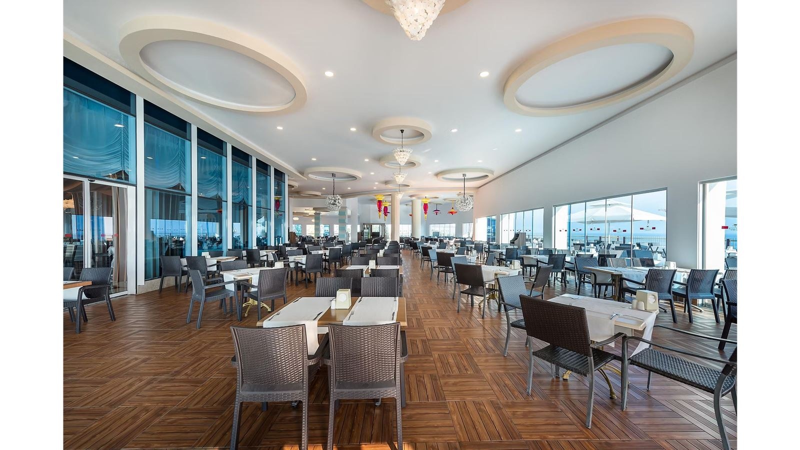 restaurants-main-restaurant