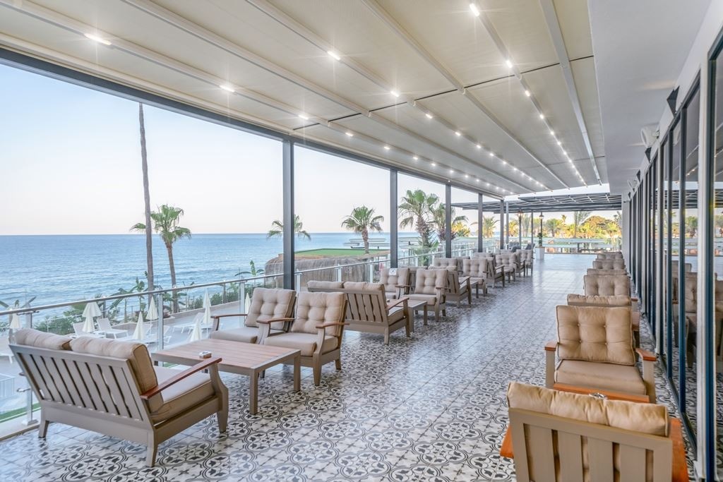 bars-looby-bar