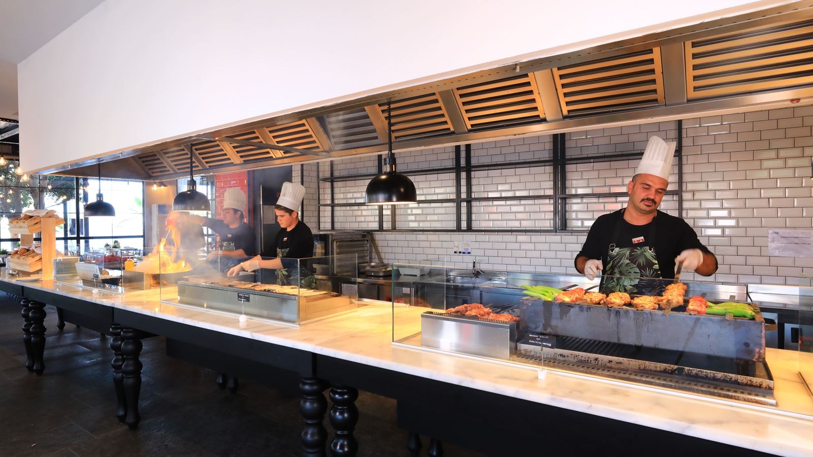 restaurants-restaurants