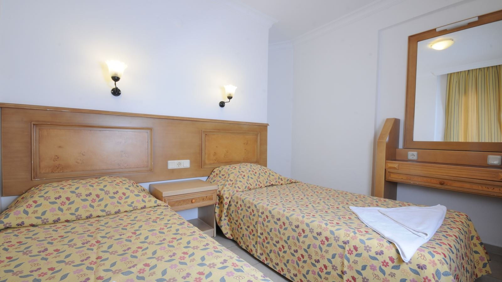 rooms-anex-1bedroom-apartment