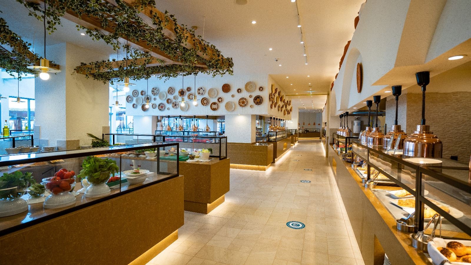 restaurants-myra-main-restaurant