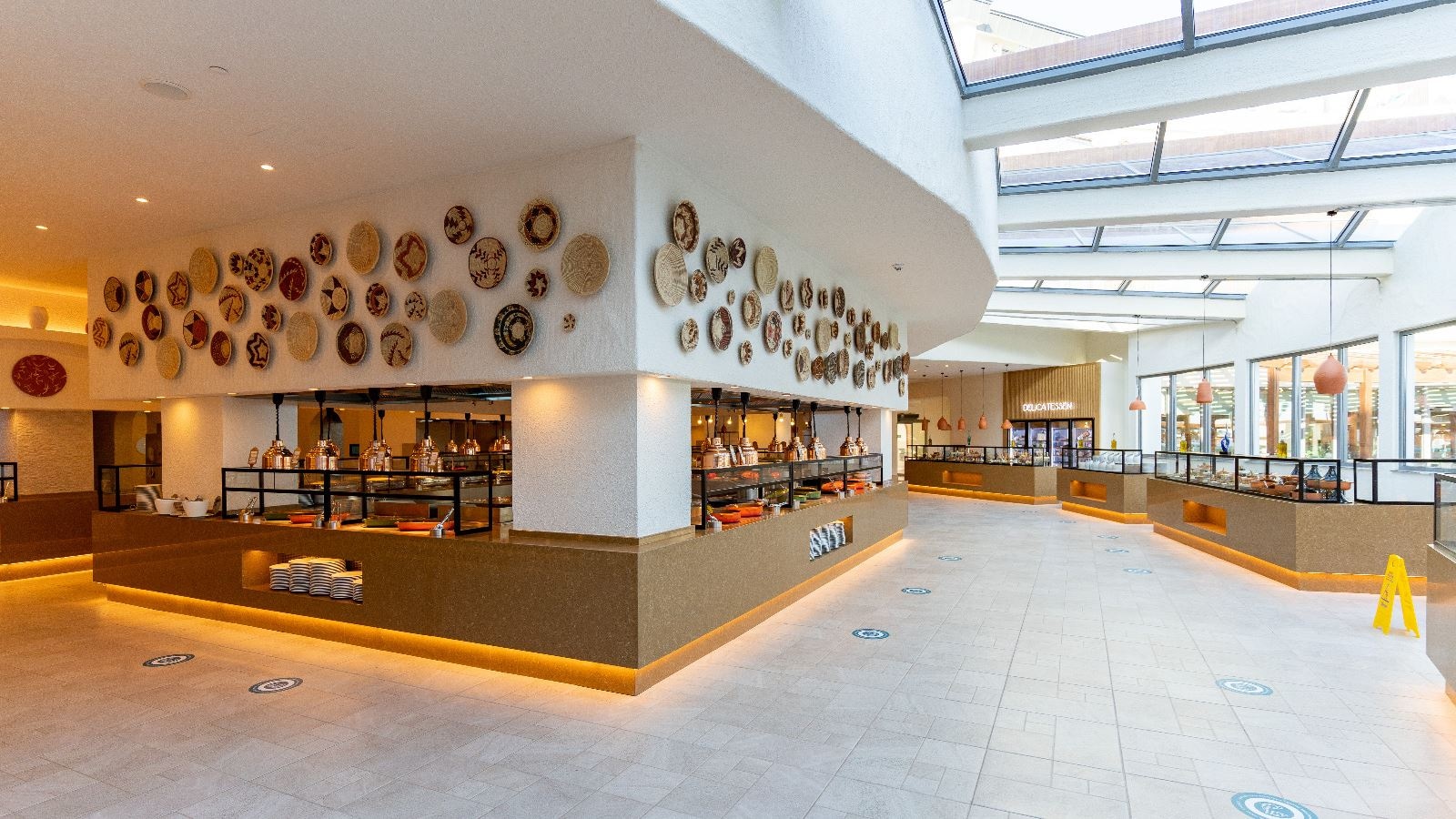 restaurants-myra-main-restaurant