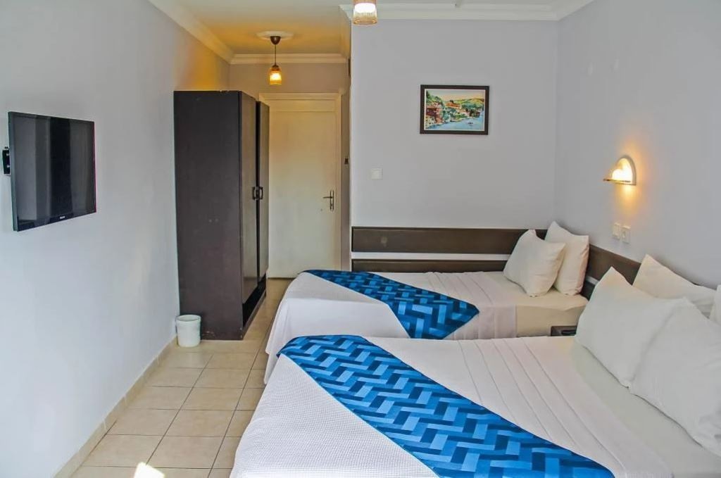 rooms-standard-room-land-view