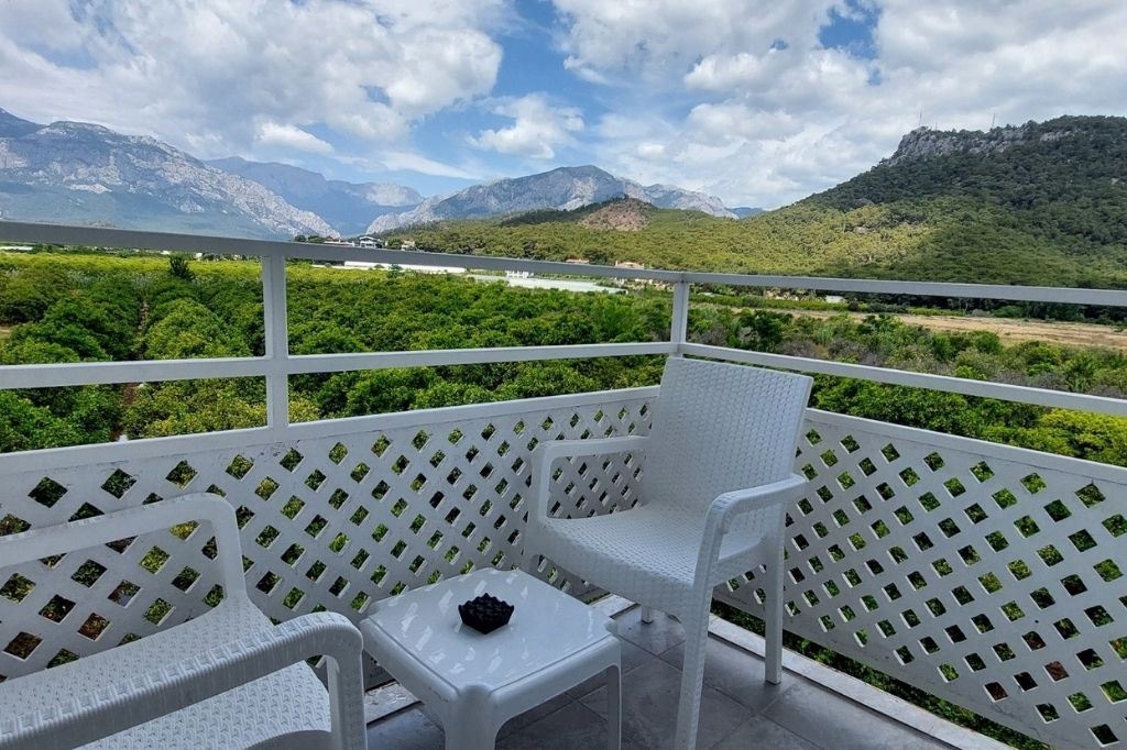 rooms-standard-room-mountain-view