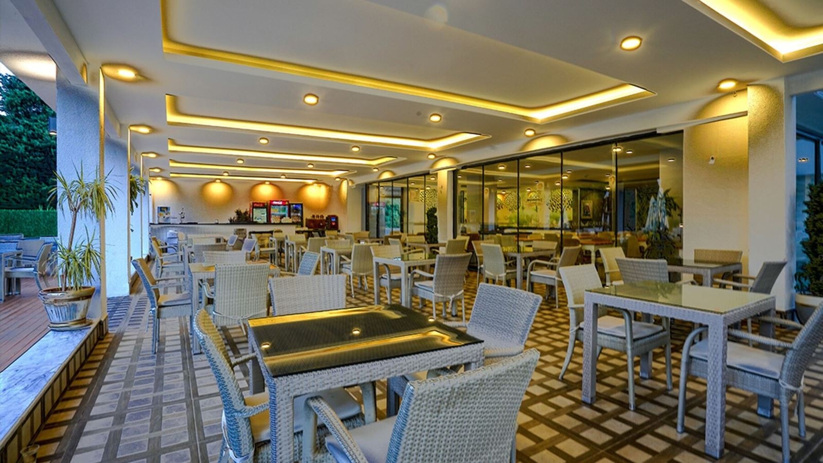 restaurants-restaurants