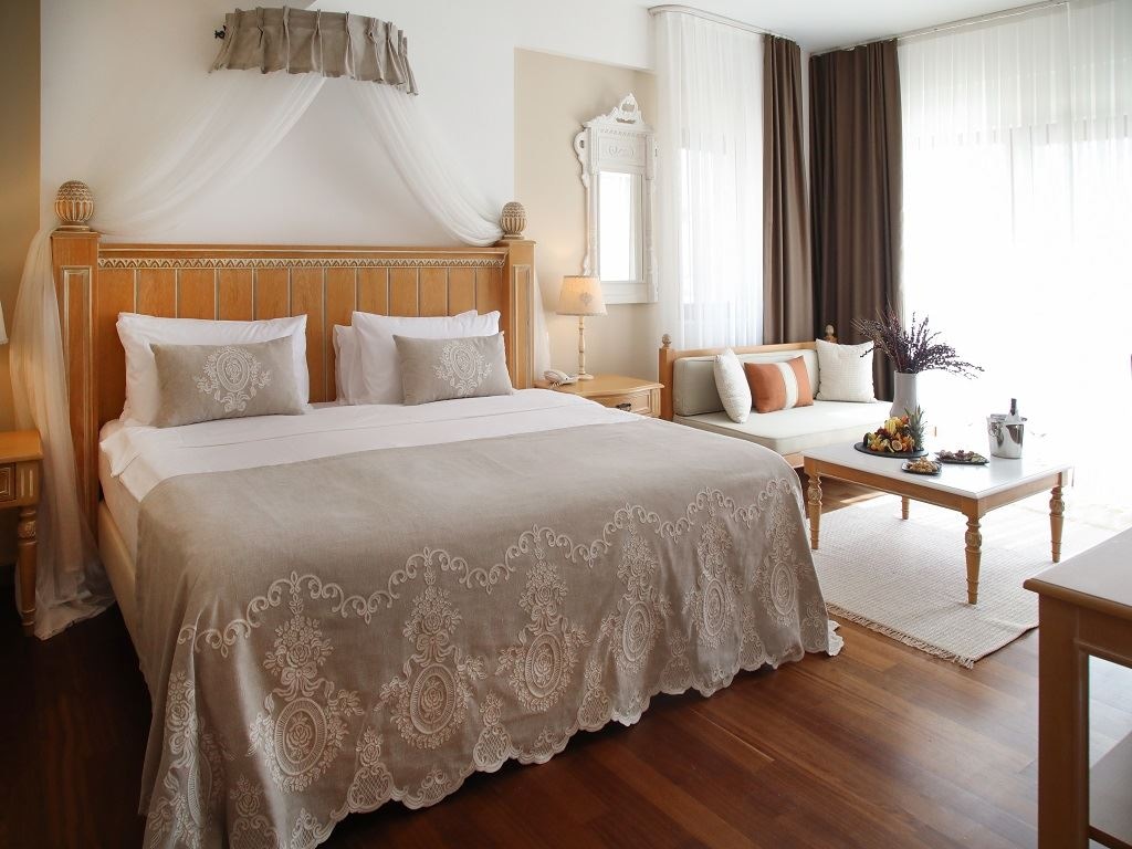 rooms-executive-terrace-room