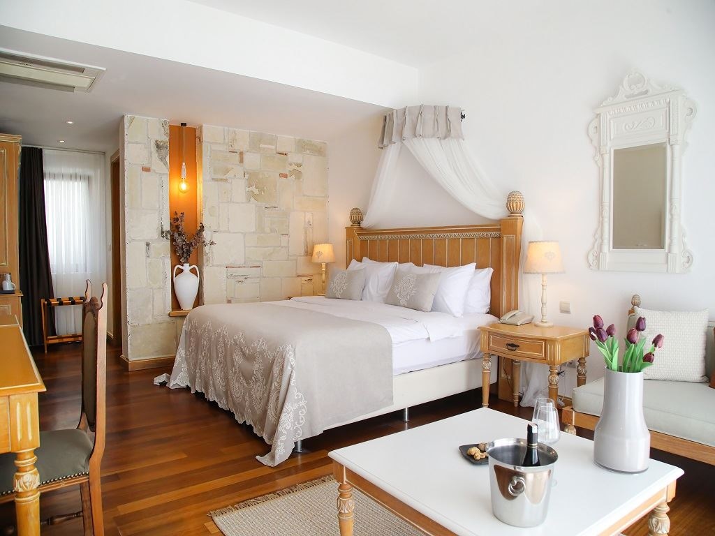 rooms-executive-terrace-room