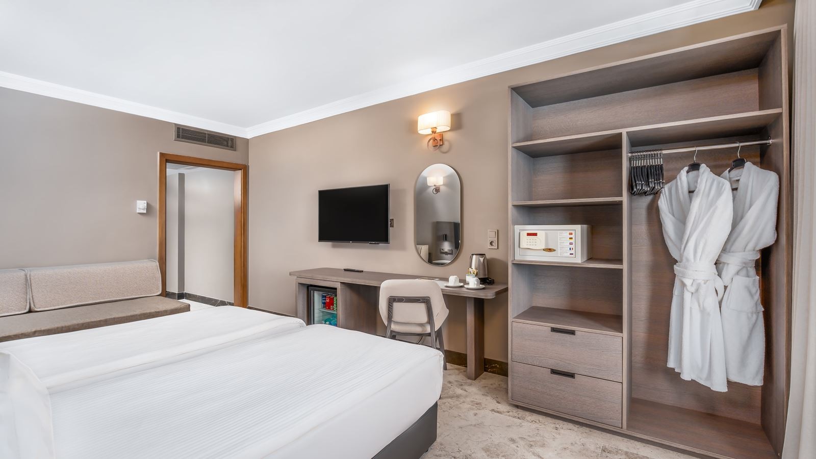 rooms-standart-sea-view-room