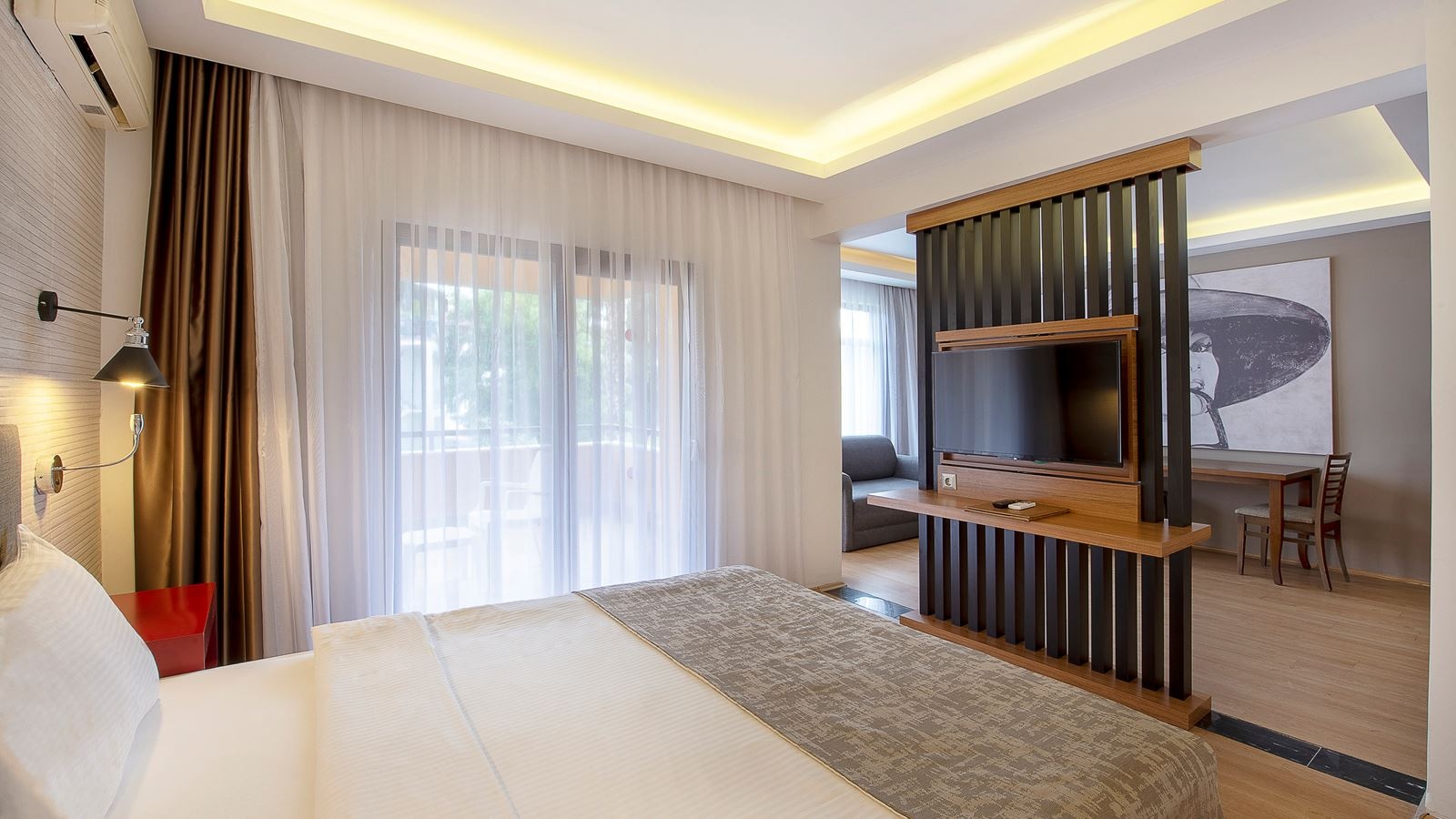 rooms-residence-family-room