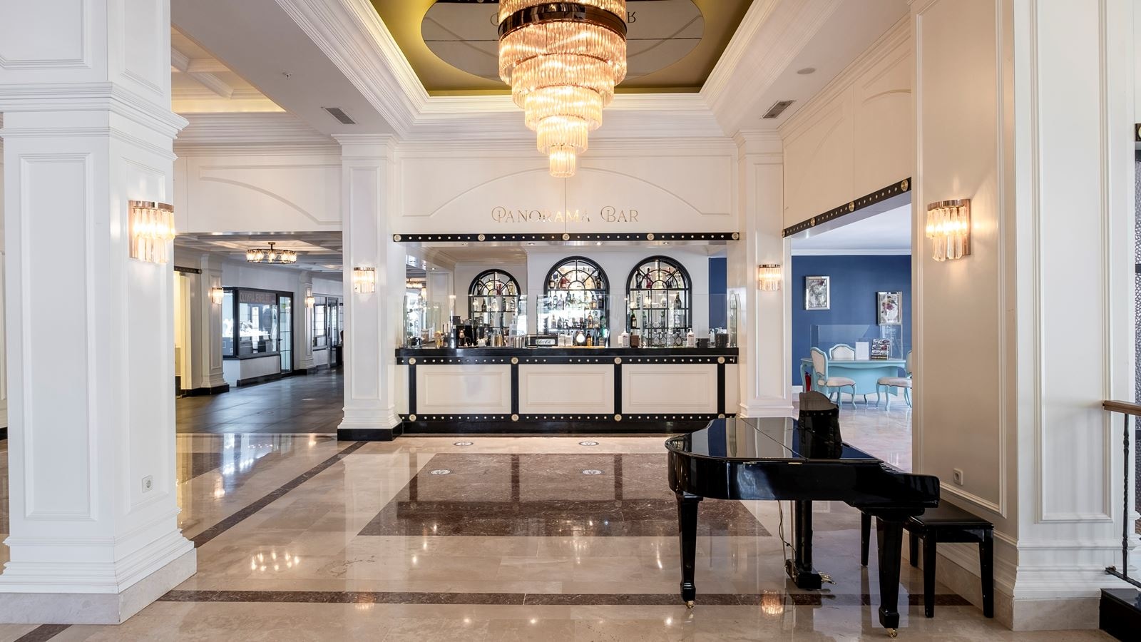 bars-panorama-bar-lobby