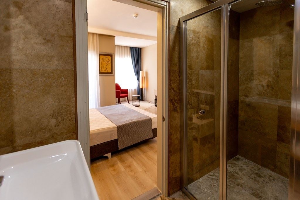 rooms-superior-room