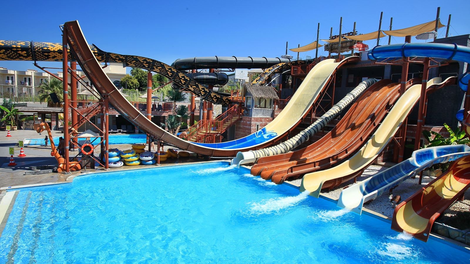 water-park-water-park