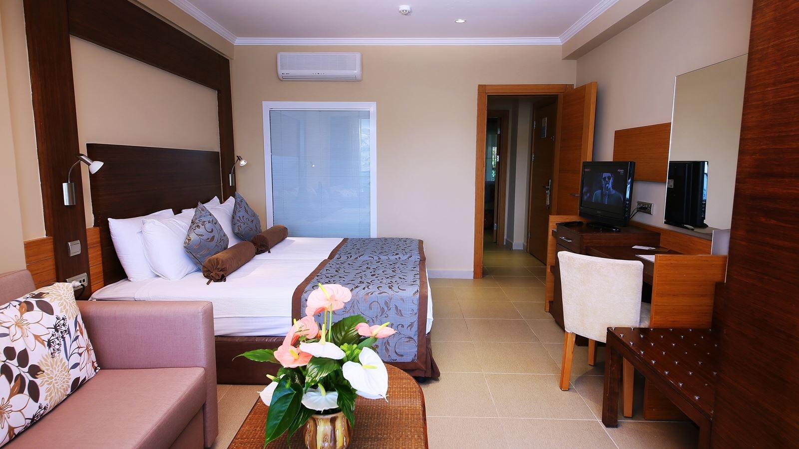 rooms-family-sea-view-room