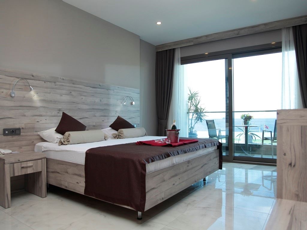 rooms-premium-sea-view-room