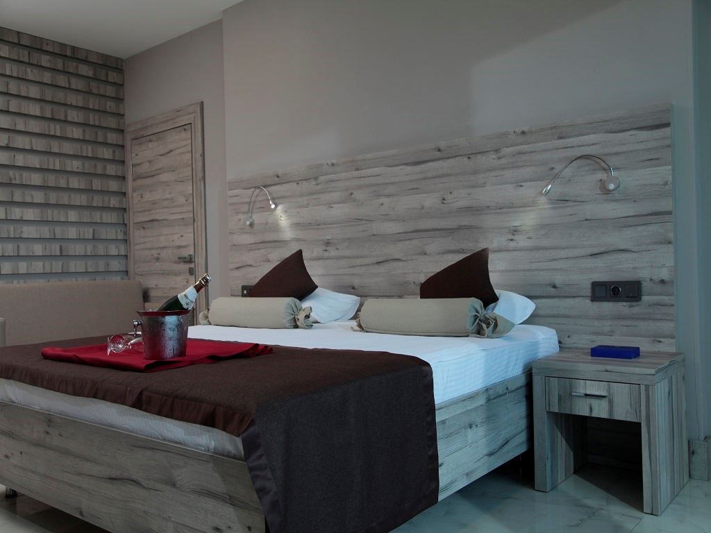 rooms-premium-sea-view-room