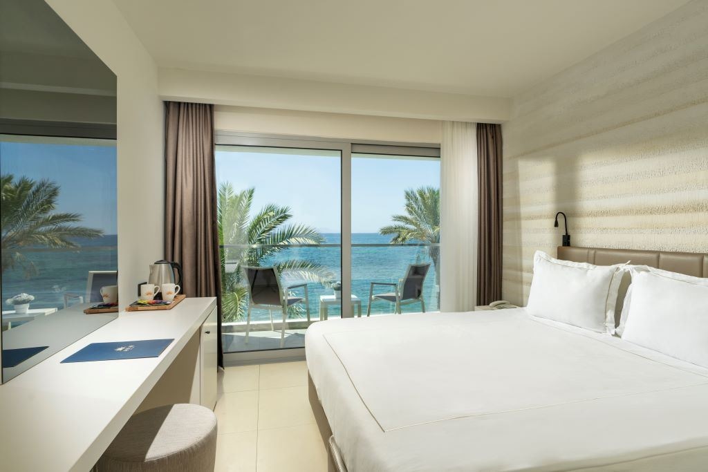 rooms-select-family-room-annex