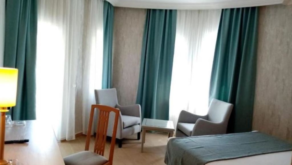 rooms-standard-large-room-roh