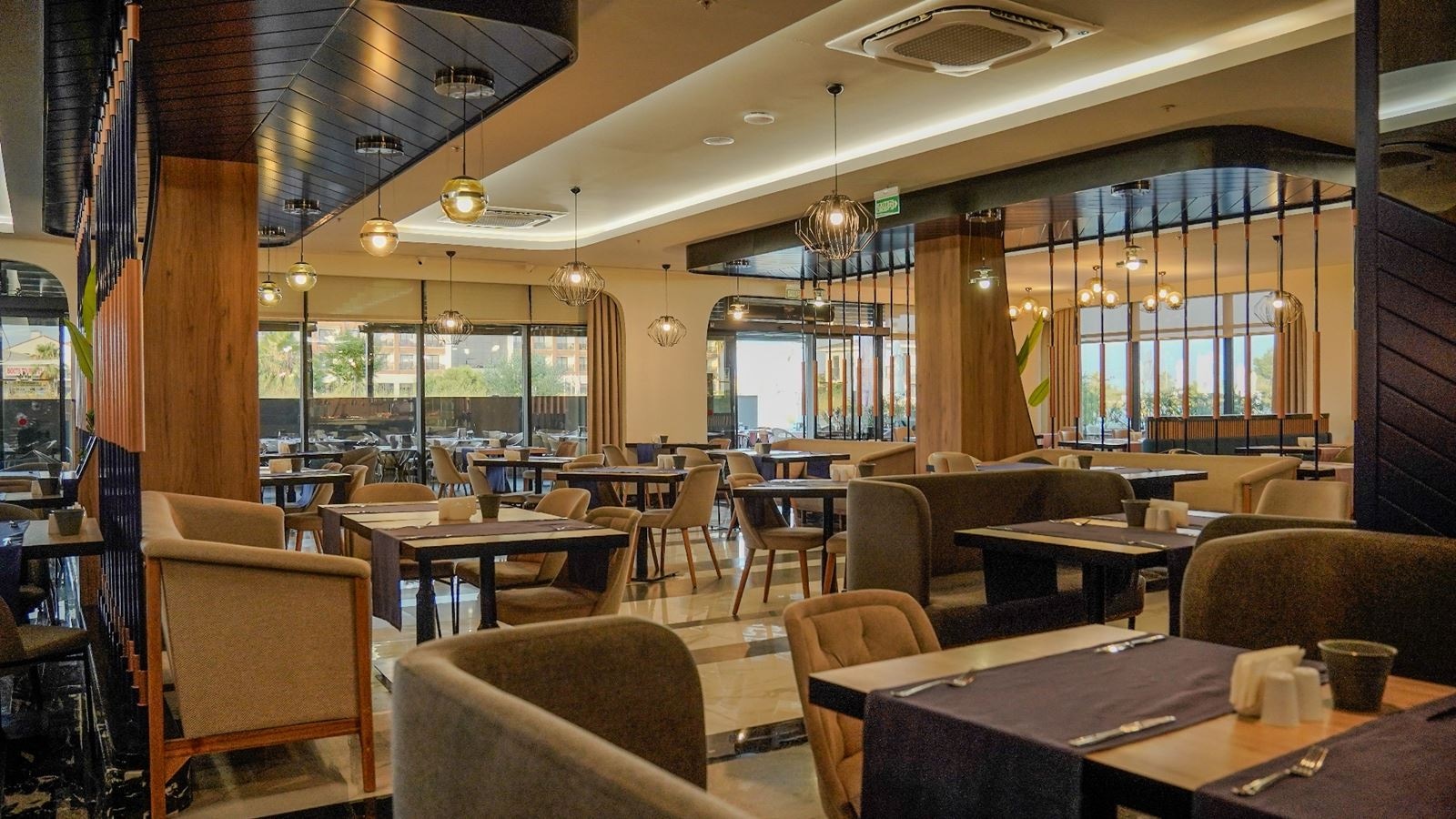 restaurants-main-restaurant