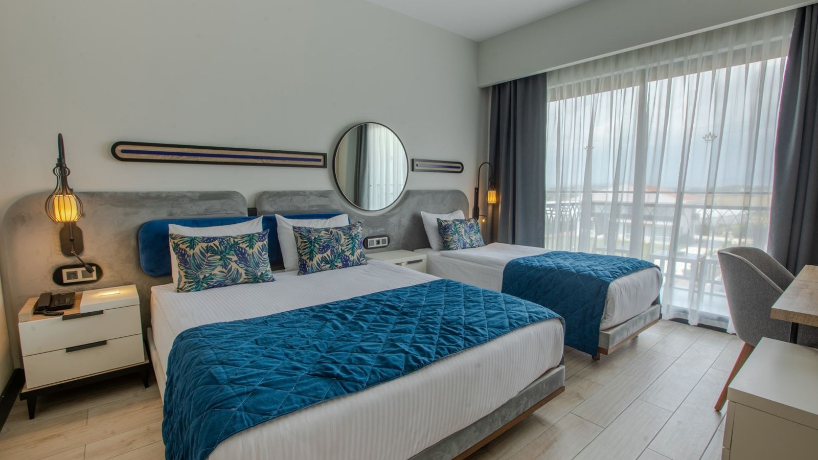 rooms-standard-room-land-view