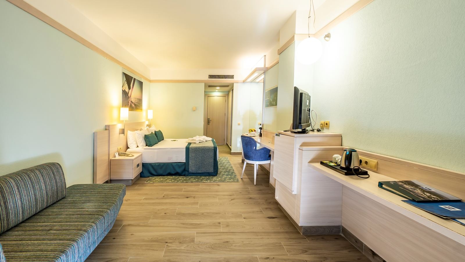 rooms-coral-room-standart-land-view