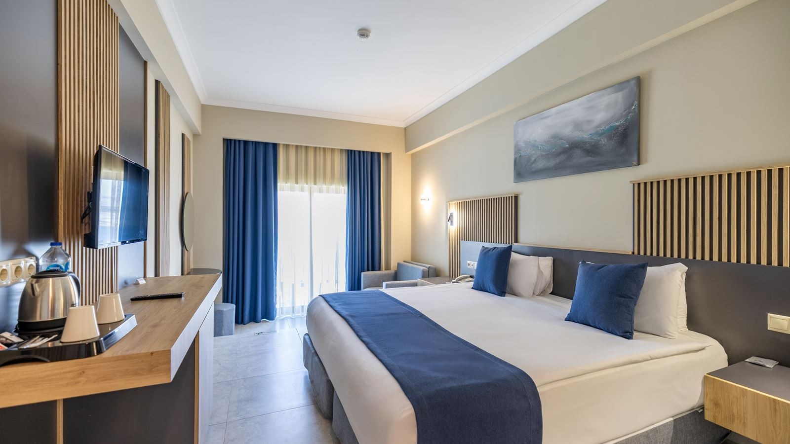 rooms-main-building-standard-sea-view-room