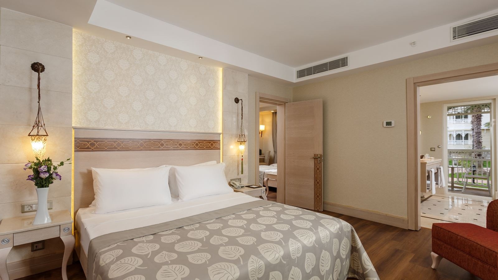 rooms-deluxe-superior-family-room