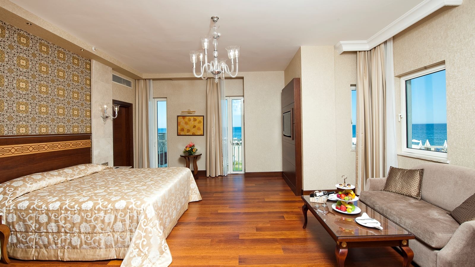 rooms-superior-pool-grand-suite