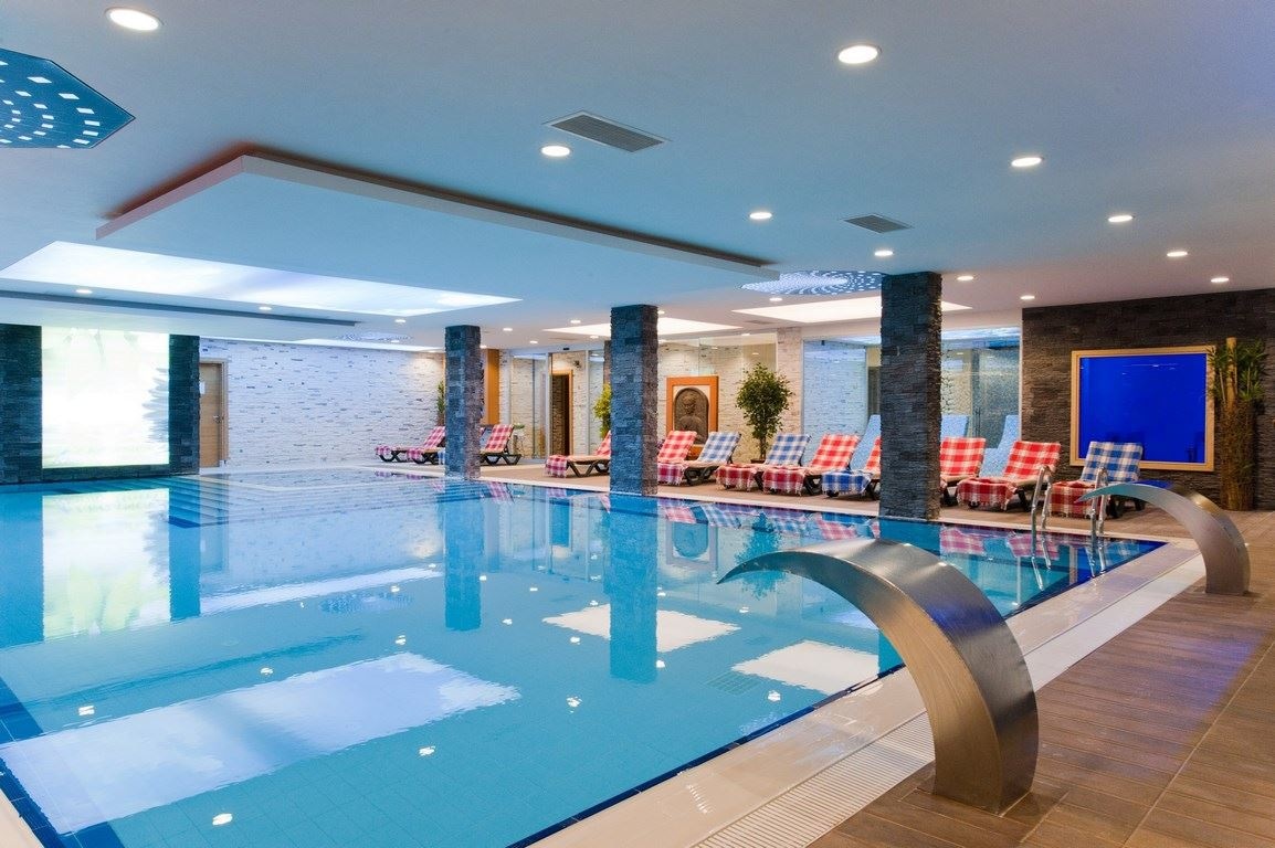 pools-indoor-pool