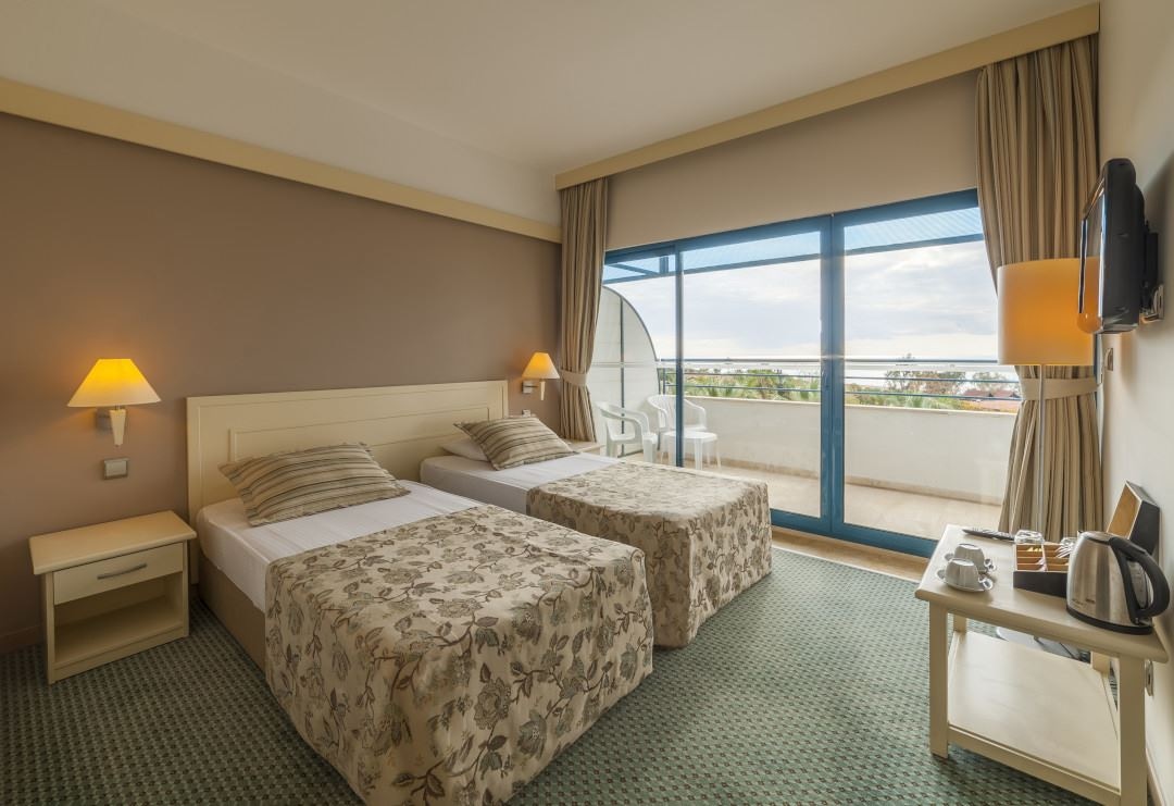 rooms-main-building-sea-view