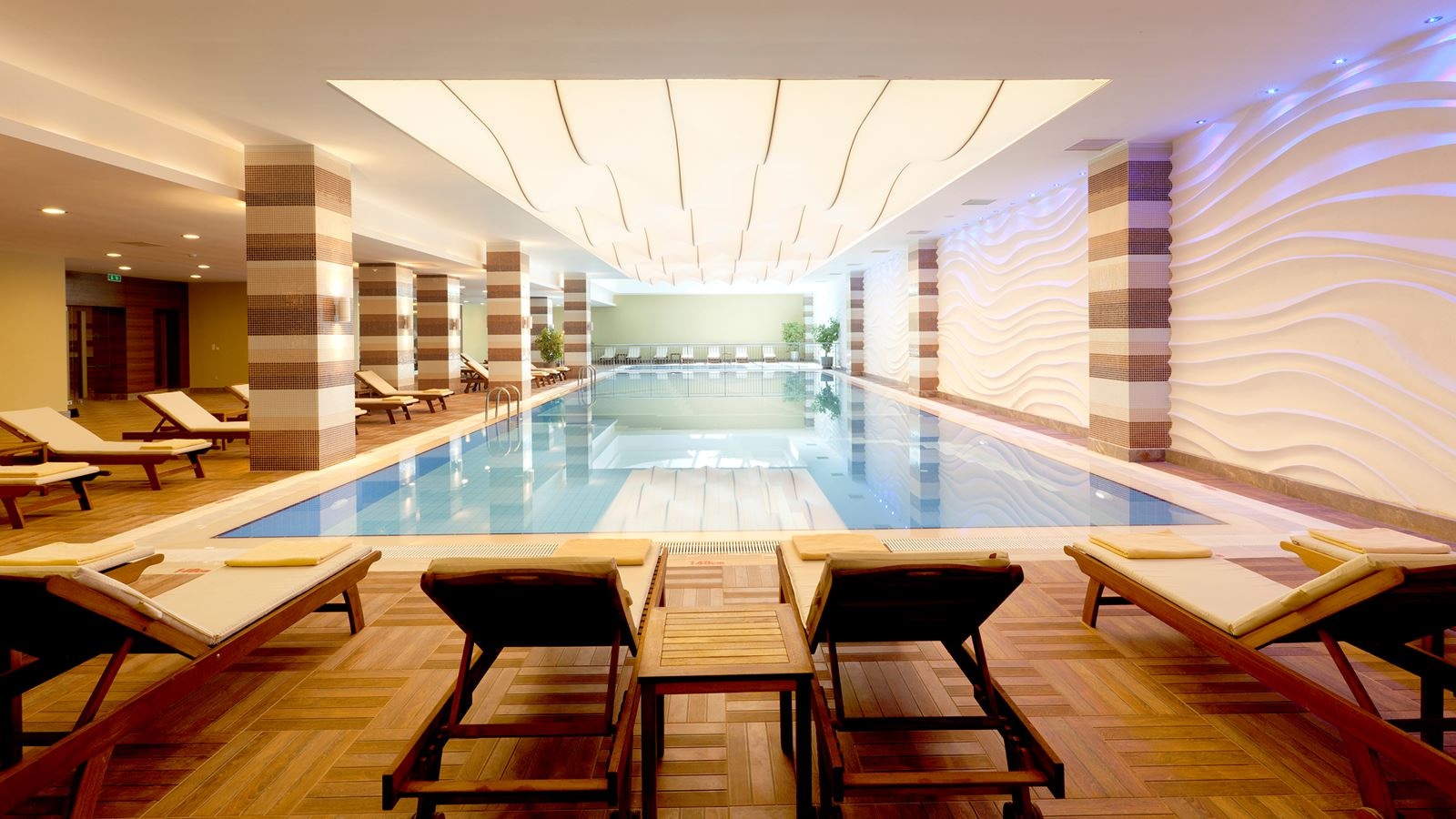 pools-indoor-pool