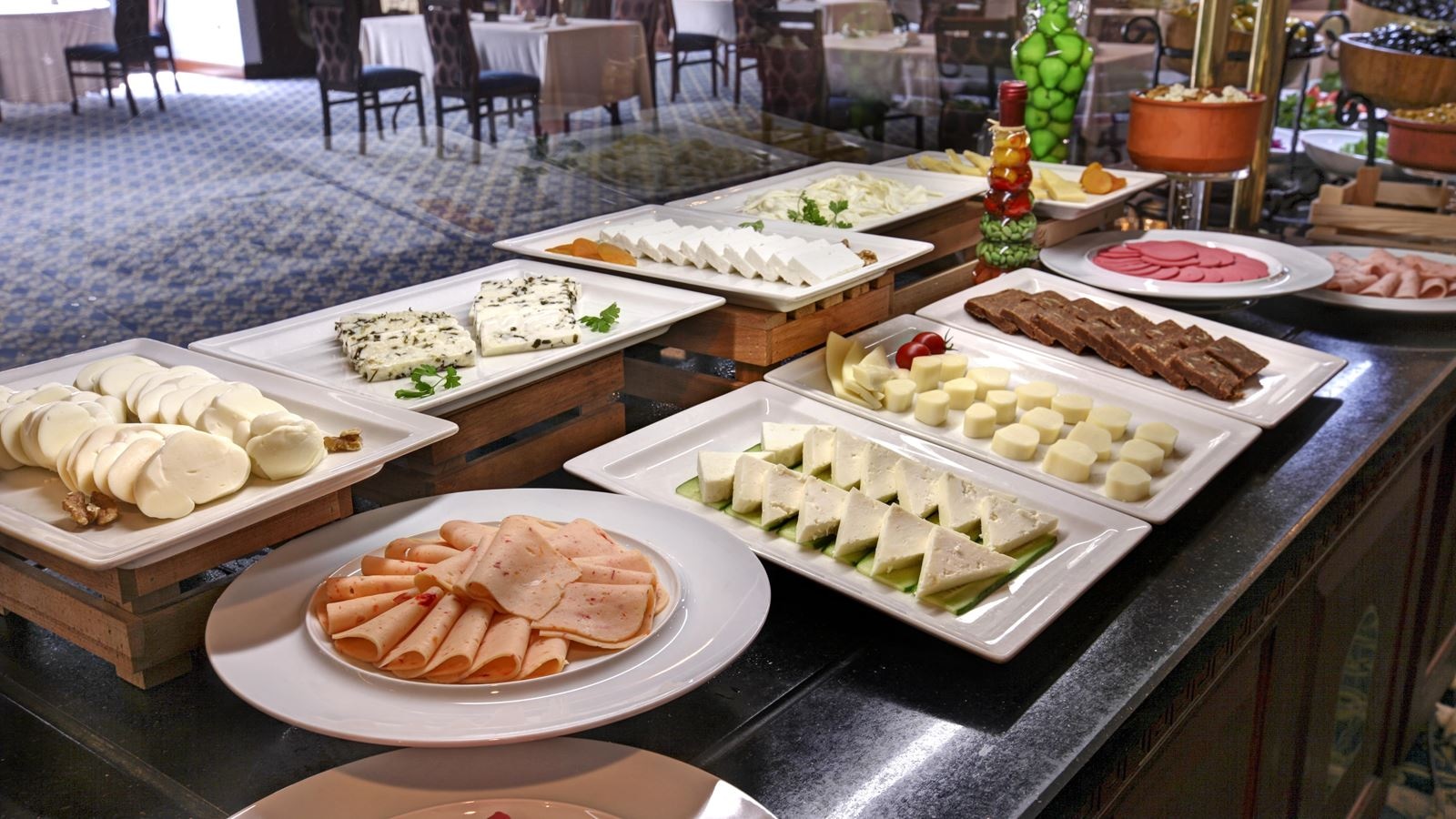 restaurants-restaurants