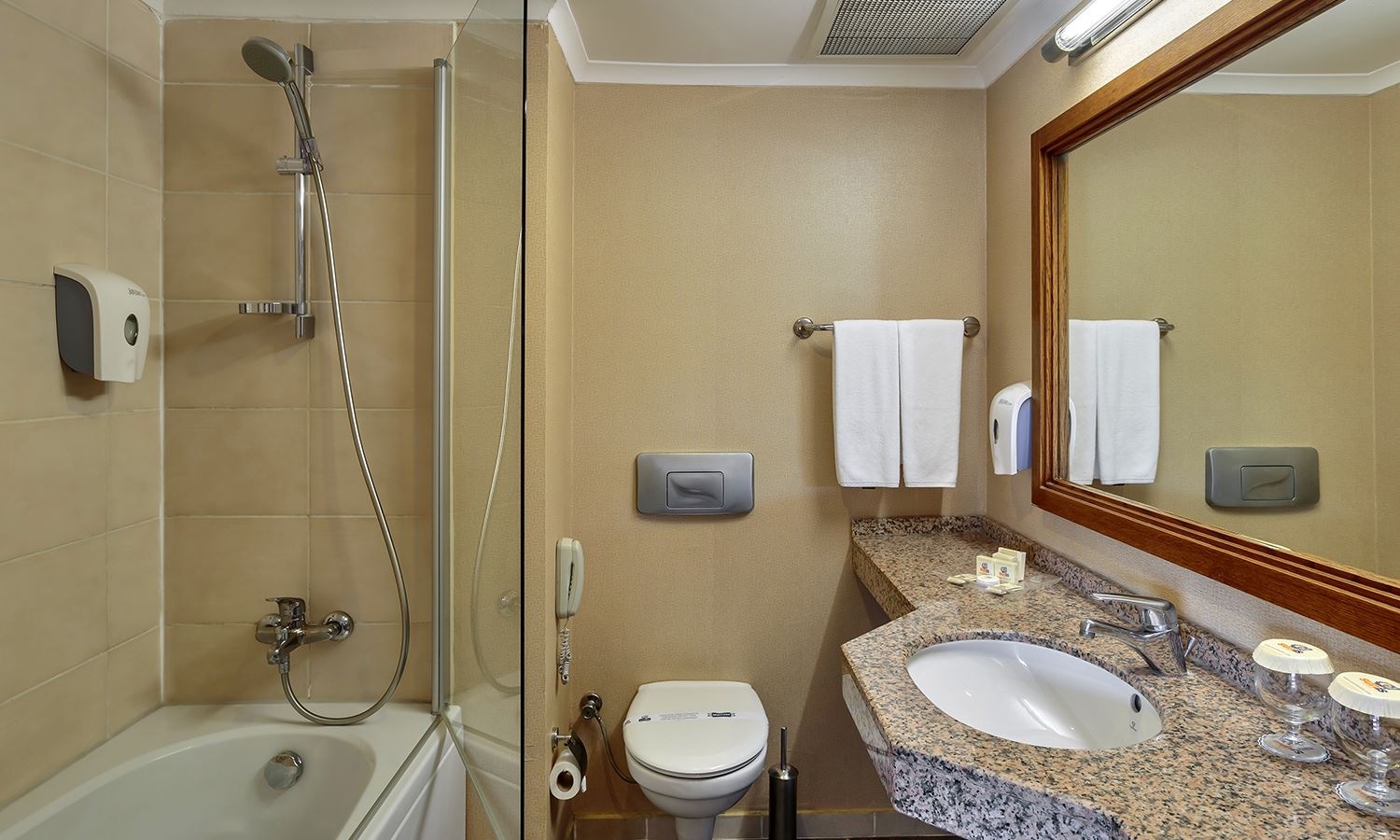 rooms-club-standard-room