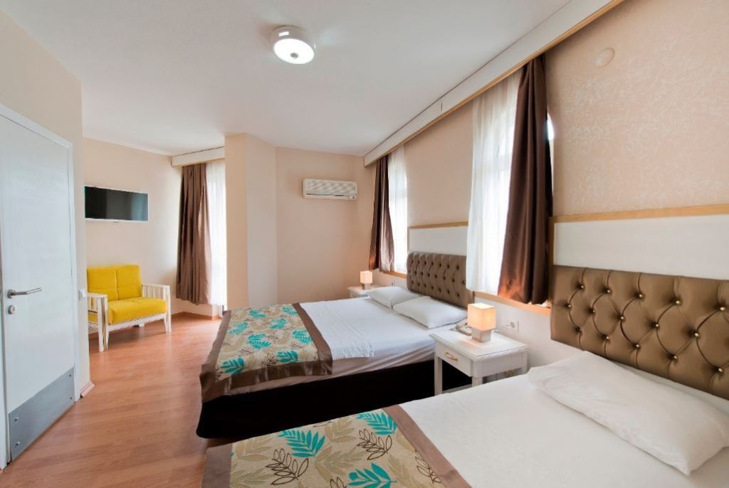 rooms-standard-double--twin-room