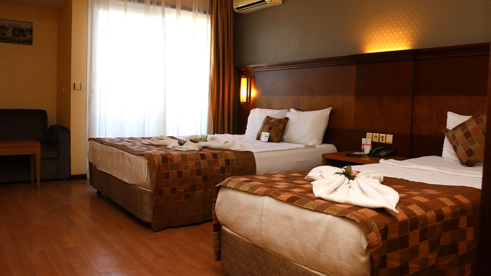 rooms-standard-room-land-view