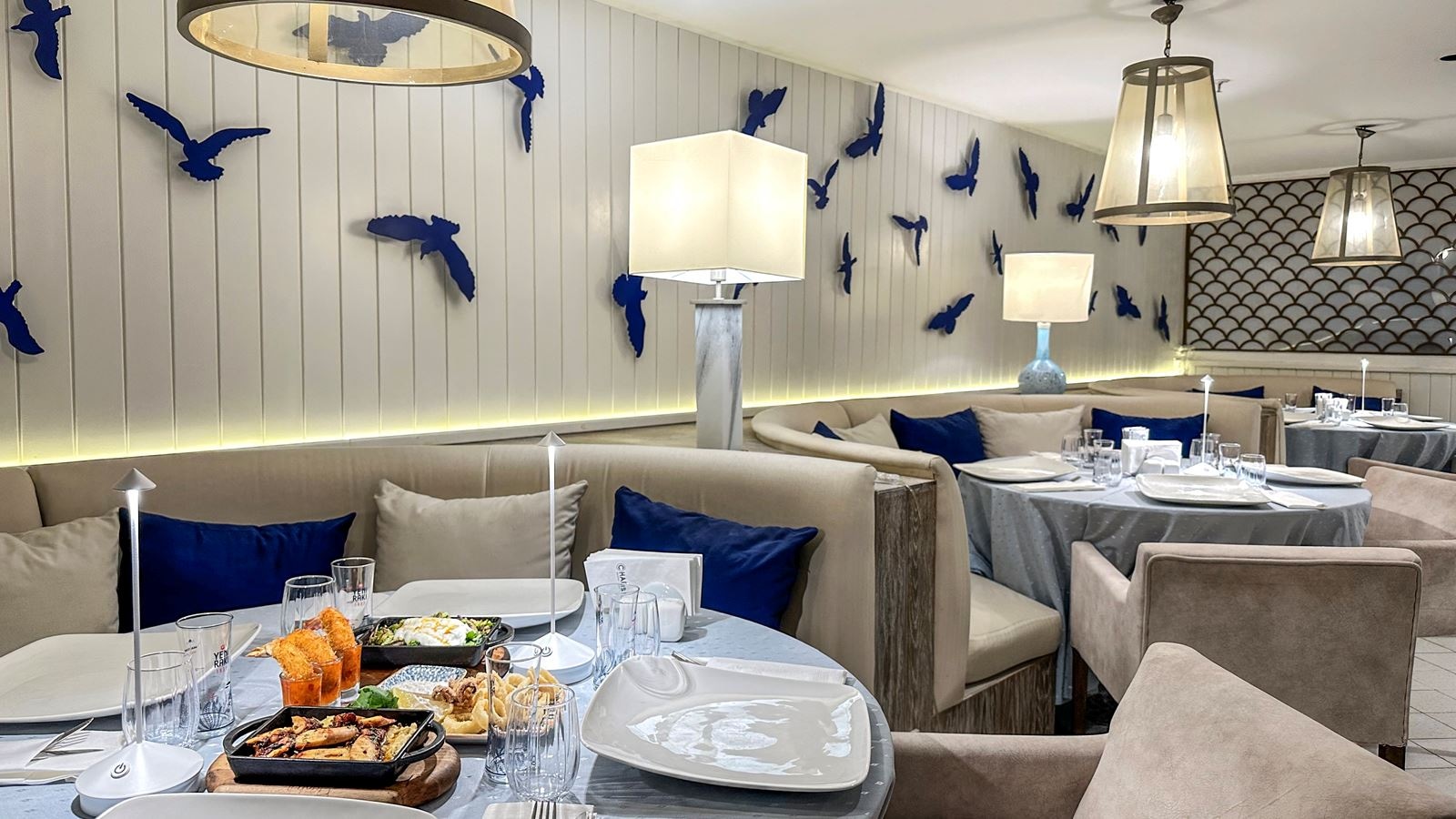 restaurants-charides-sea-food-restaurant