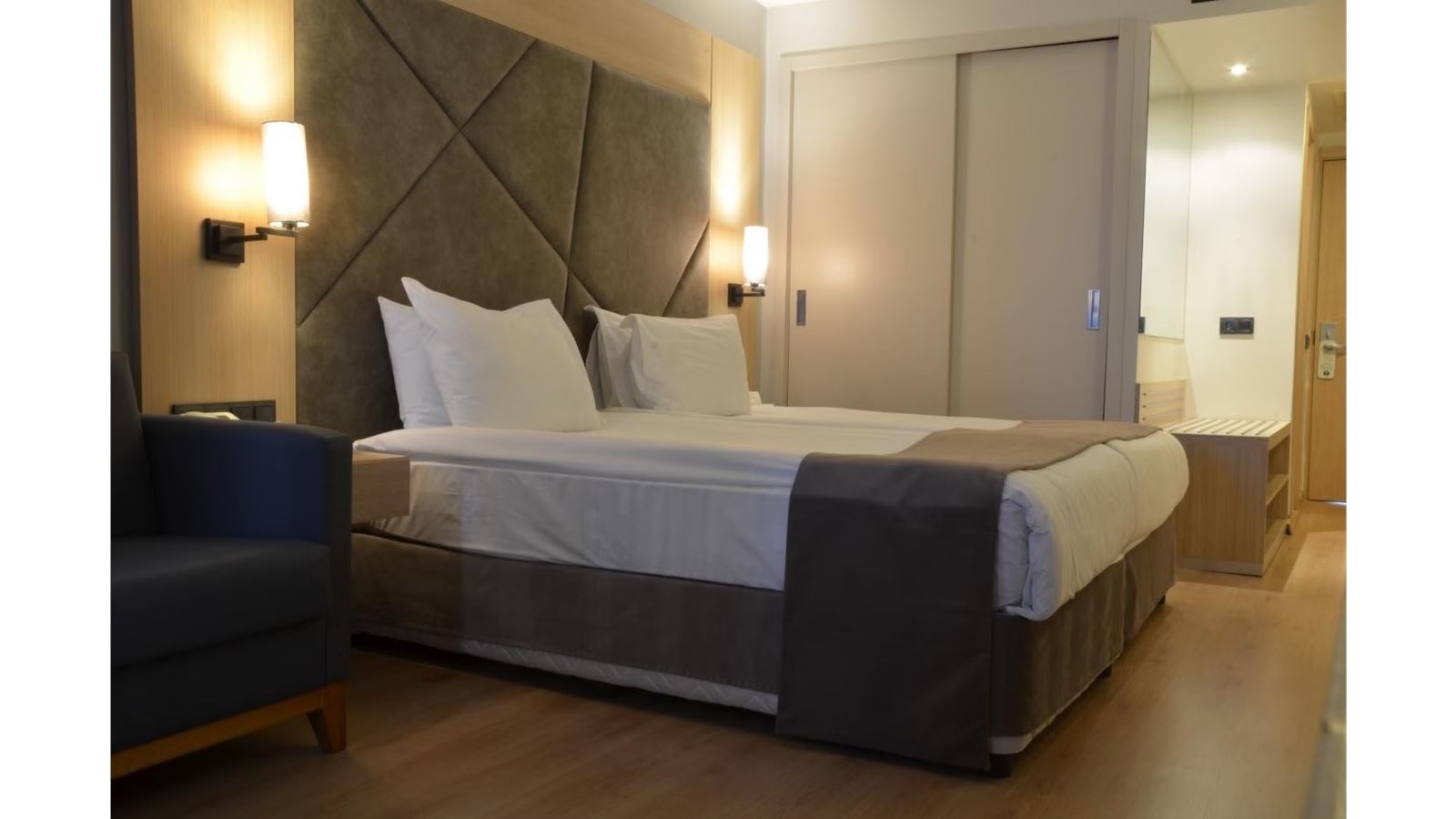 rooms-superior-land-room