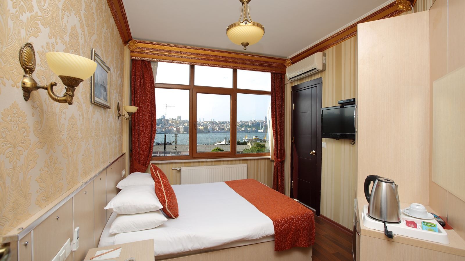 rooms-seaview-room