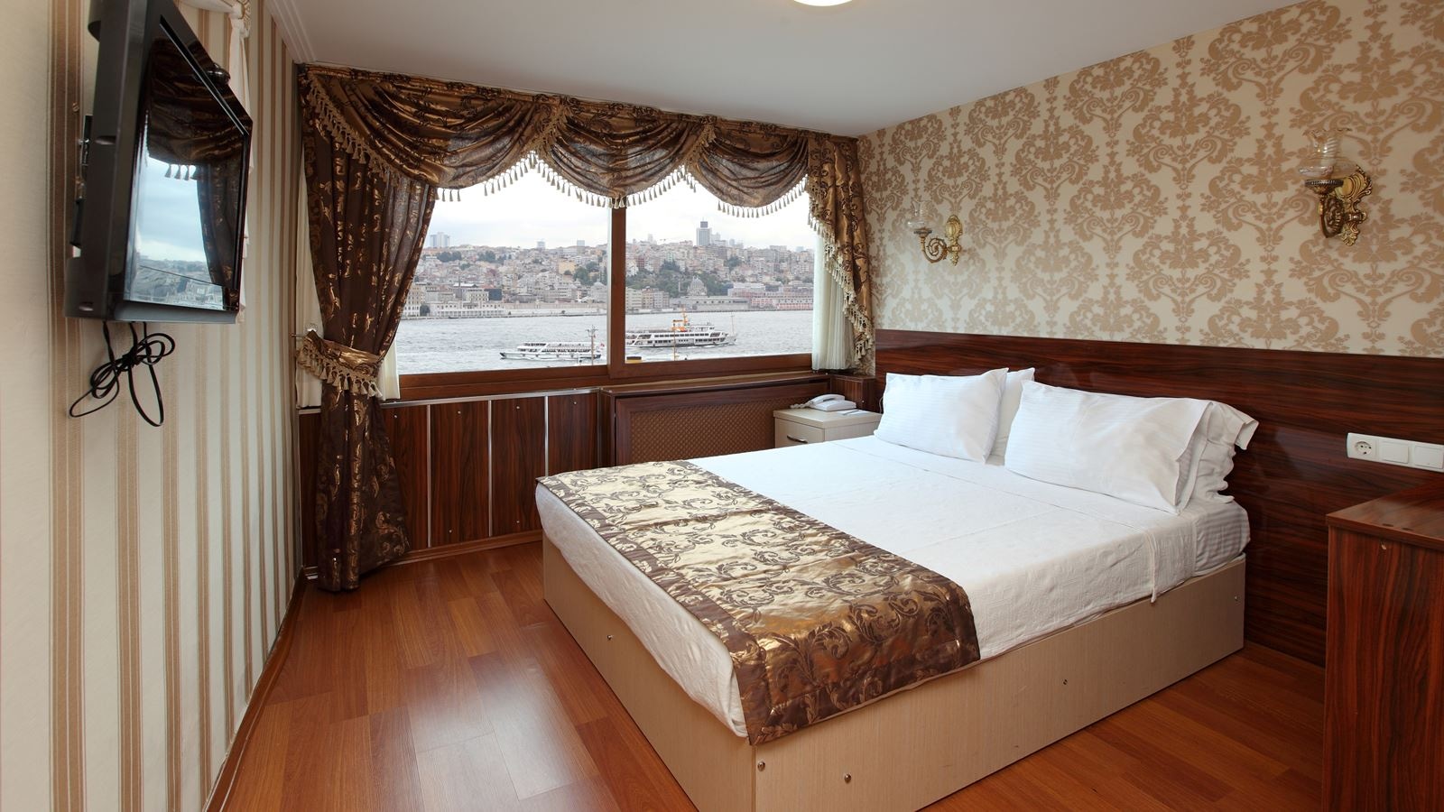 rooms-seaview-room