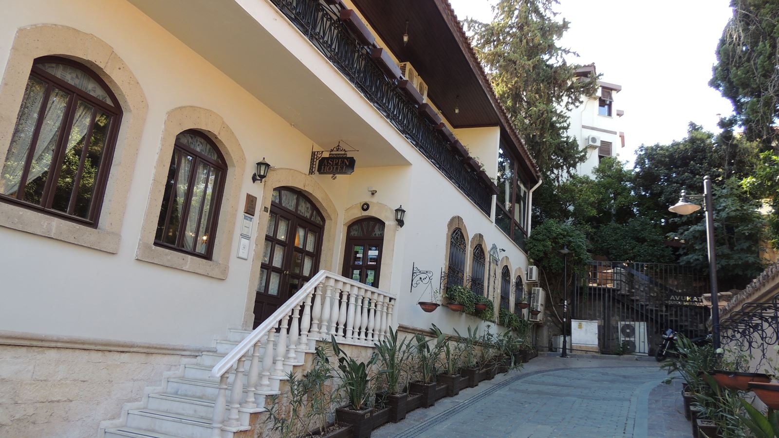 general-main-building