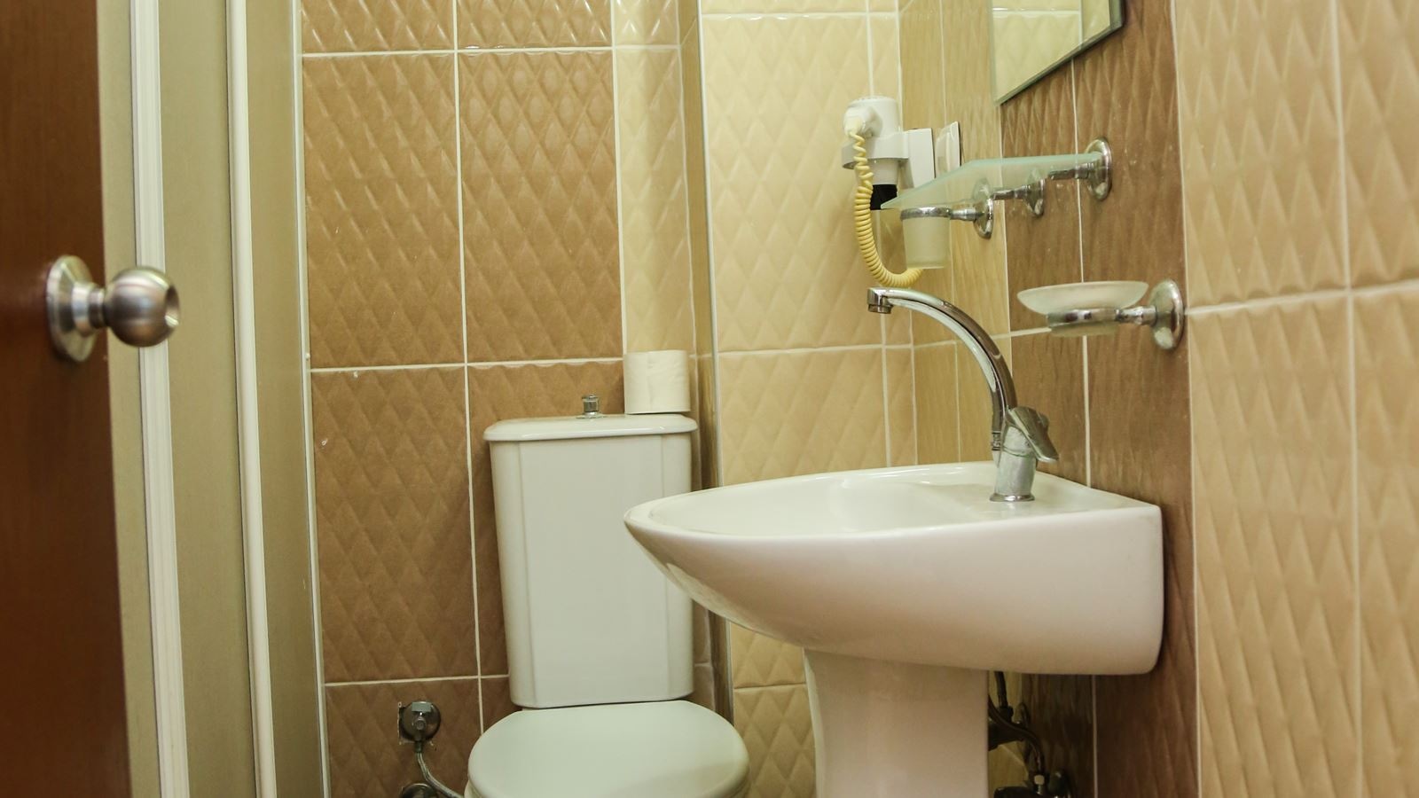 rooms-standard-room