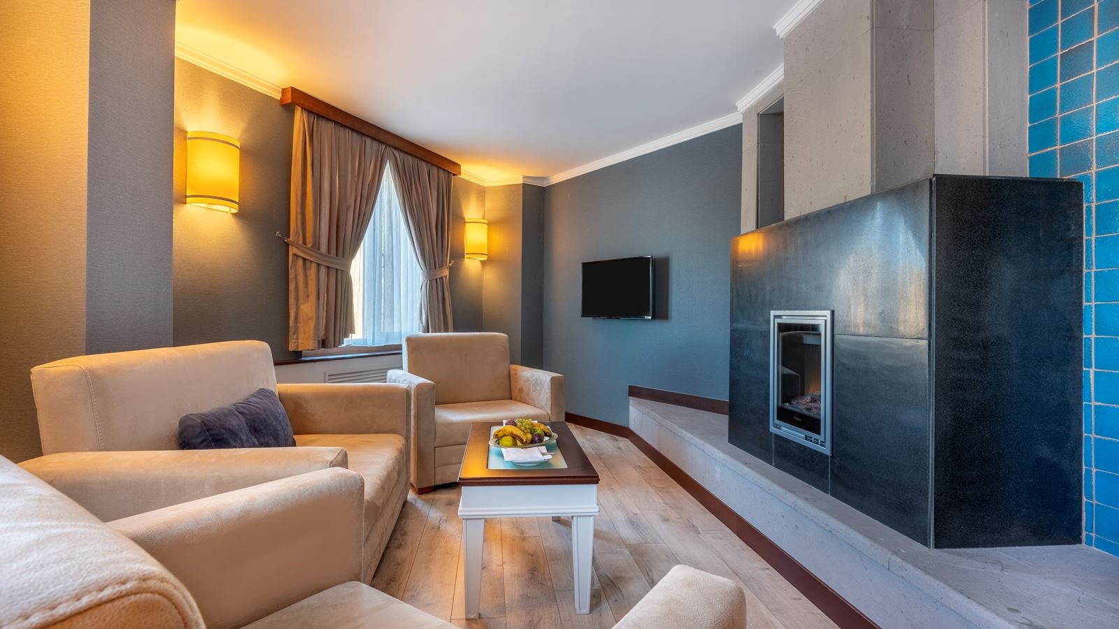 rooms-grand-suit
