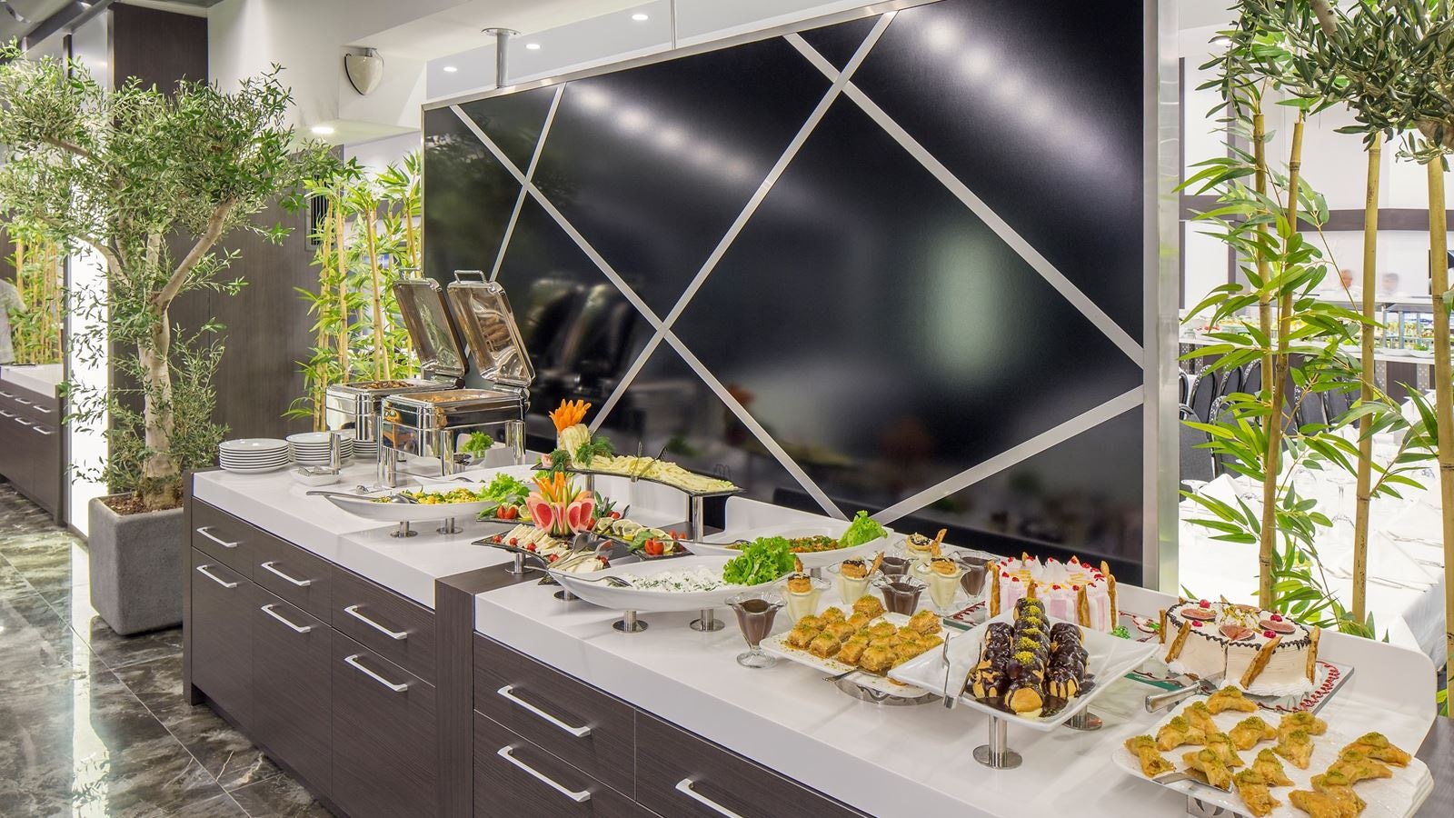 restaurants-restaurant