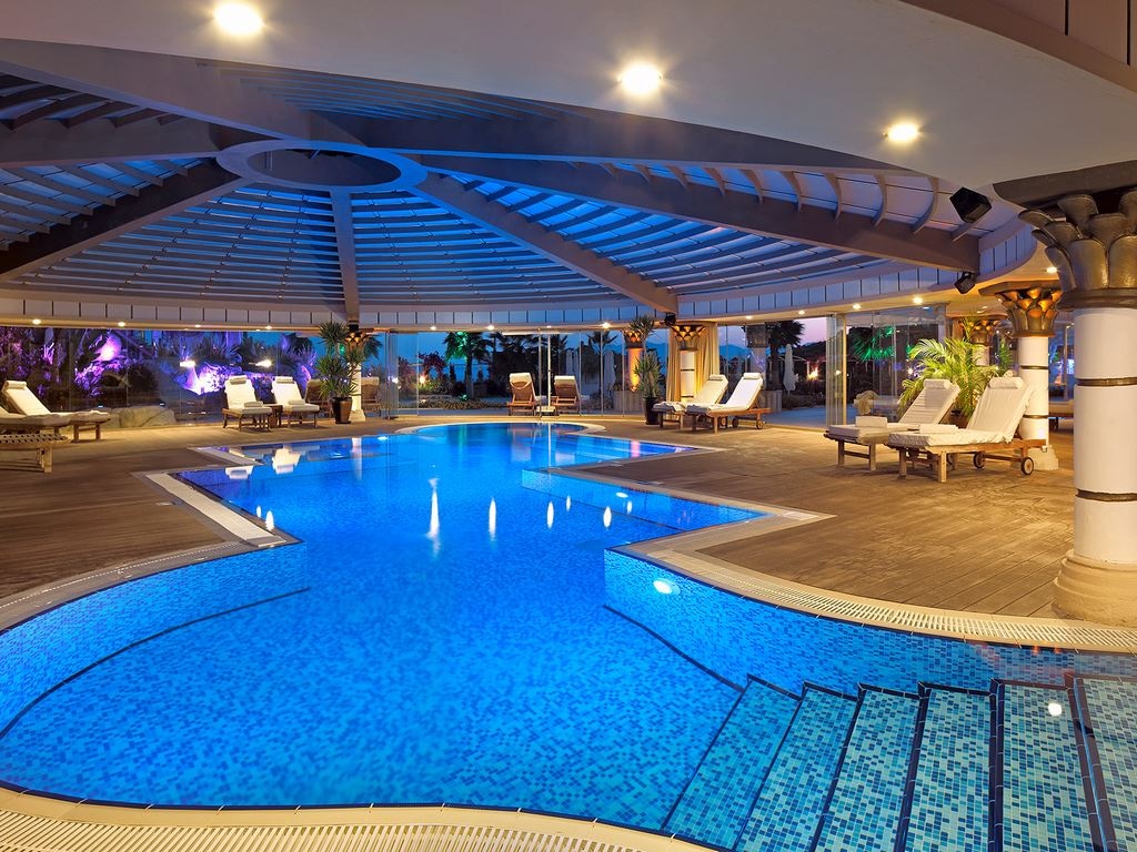 pools-indoor-pool