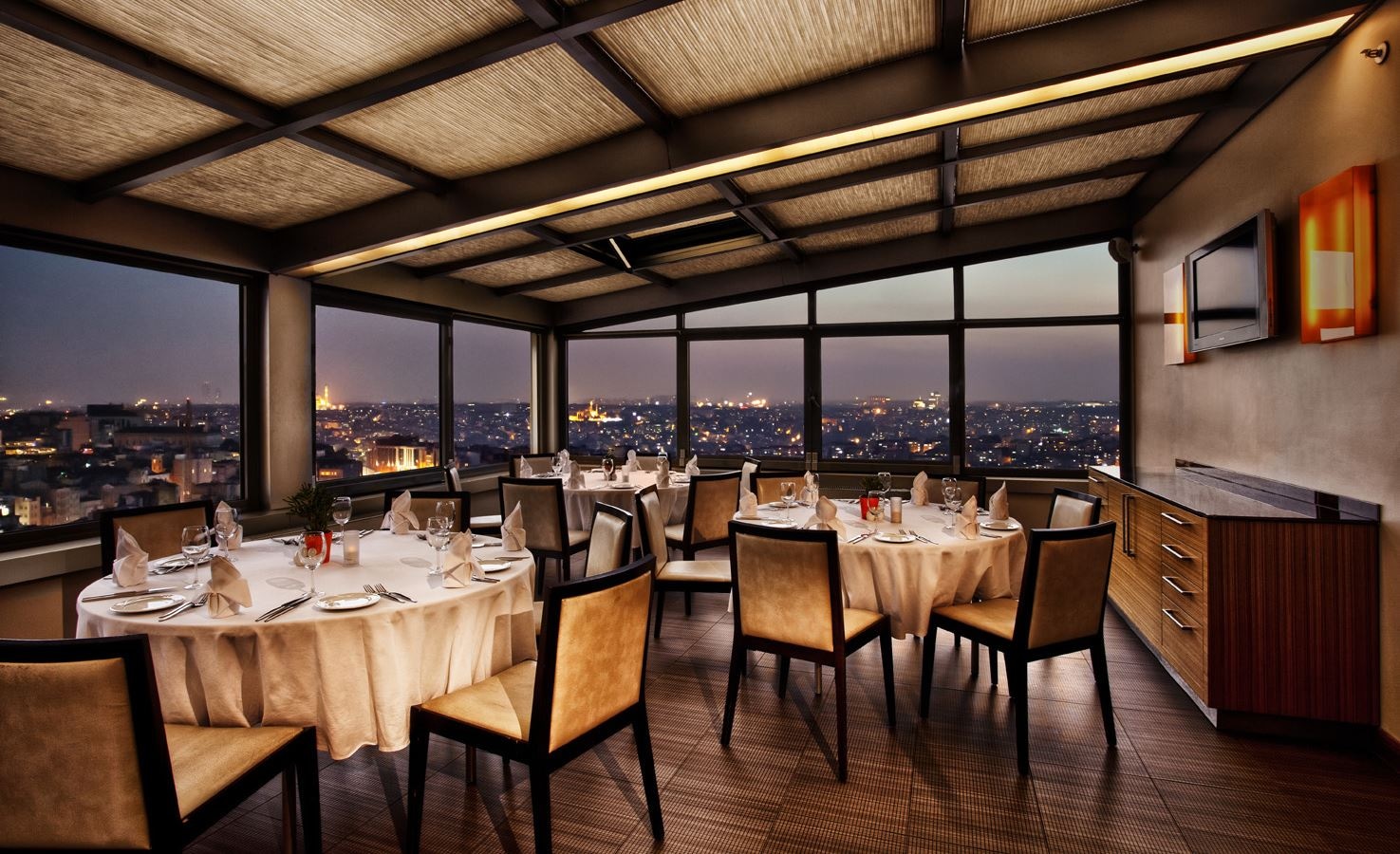 restaurants-terrace-loranje-restaurant