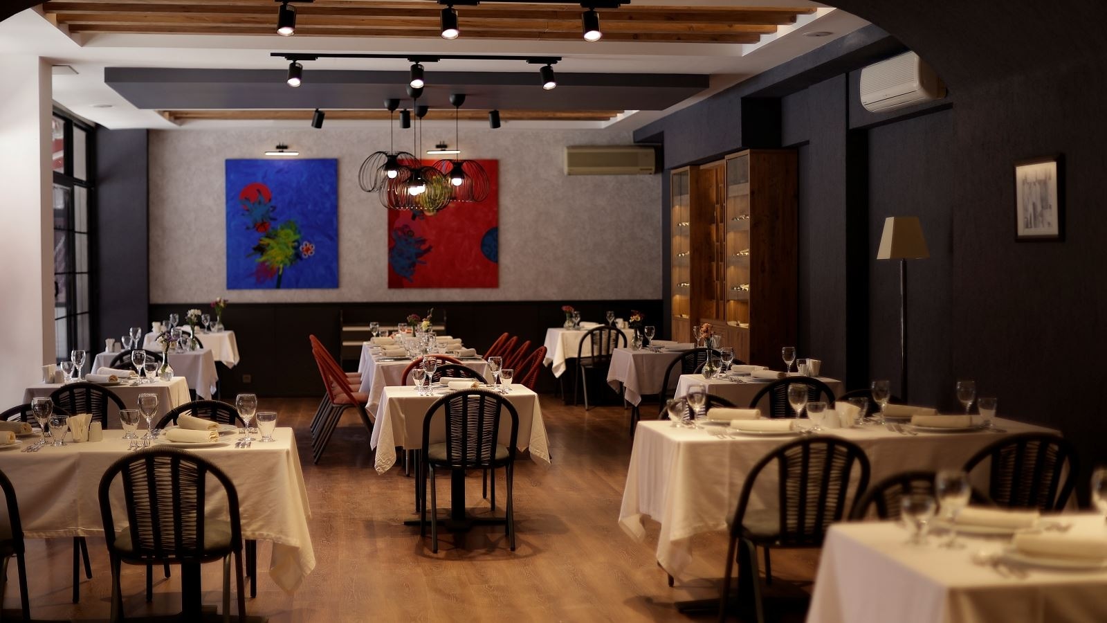 restaurants-main-restaurant