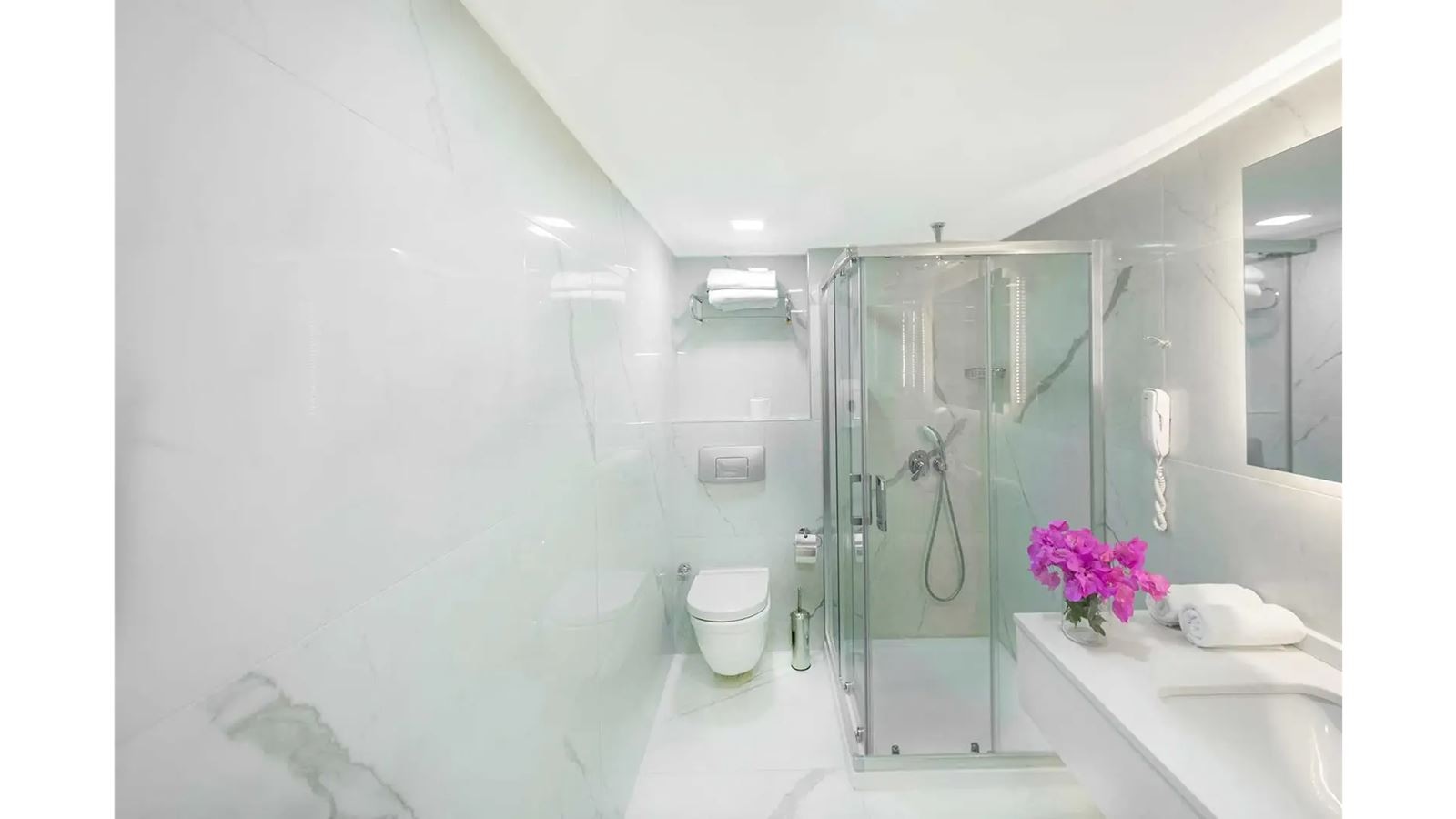 rooms-standart-pool-view-room