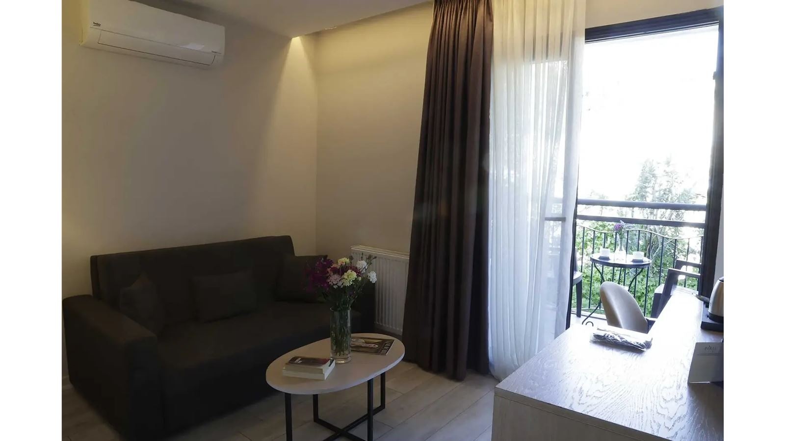 rooms-family-room