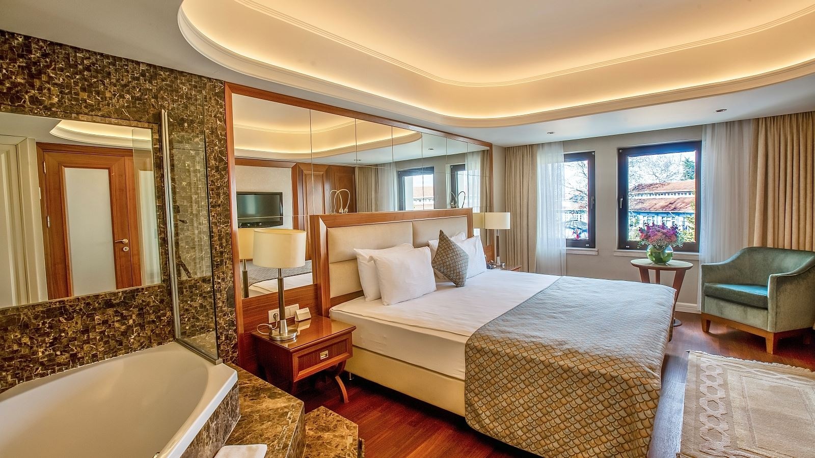 rooms-executive-suit