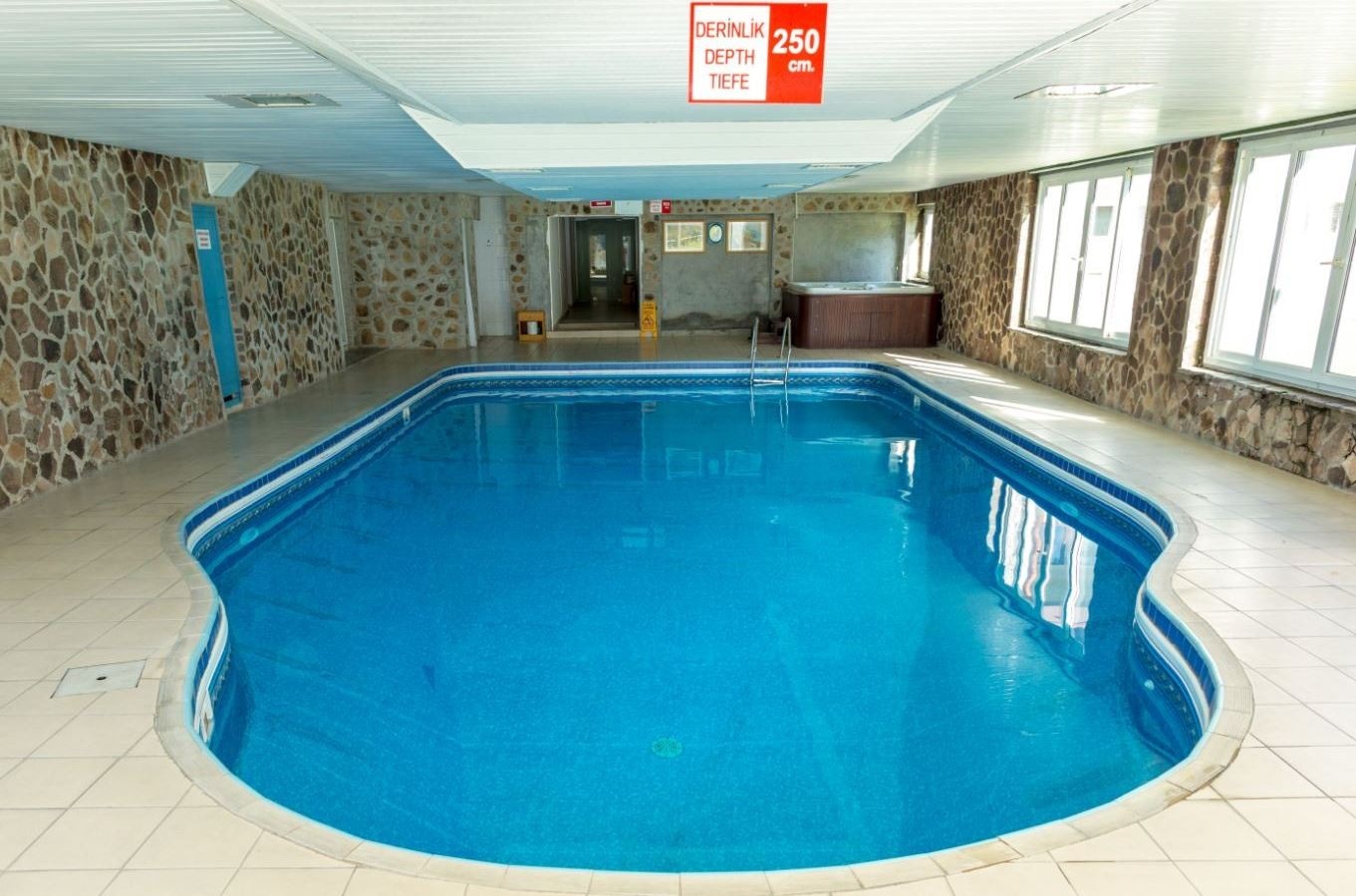 pools-indoor-pool
